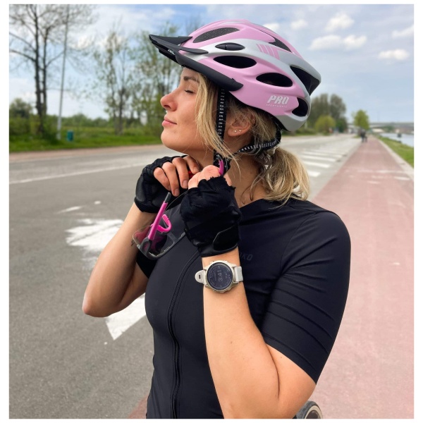 Bicycle Helmet Women - Matte Pink-Gray - side view with sun visor woman model 02