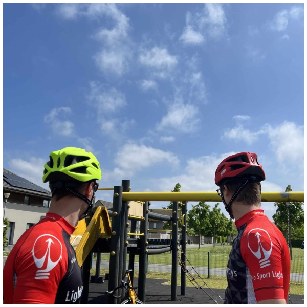 Cycling helmet Pro Sport Lights Men/Women Flashy Yellow/Green men rear view